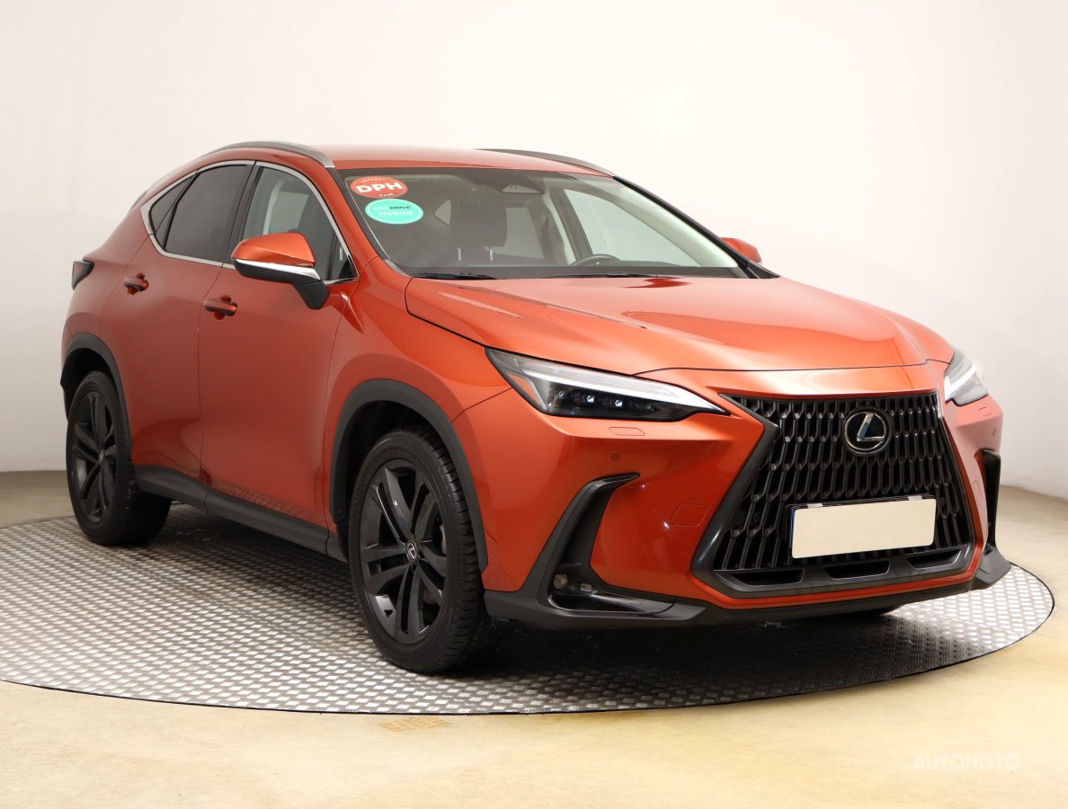 Lexus NX, 2023 - celkový pohled