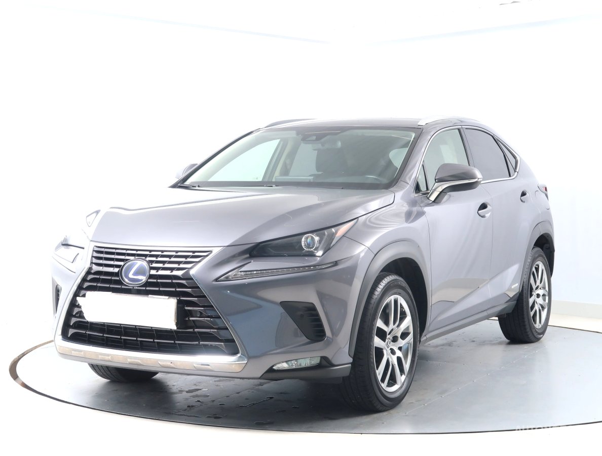 Lexus NX, 2020 - pohled č. 3