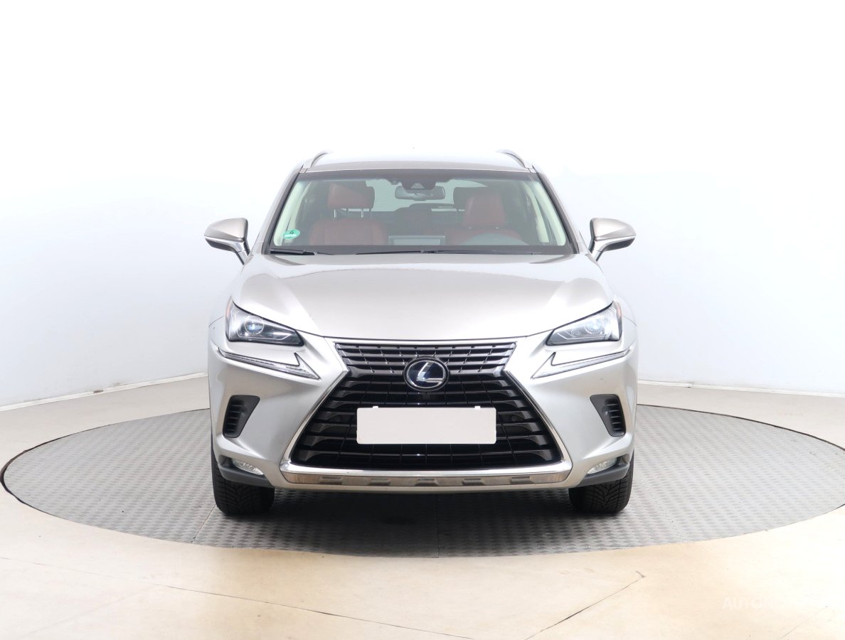 Lexus NX, 2018 - pohled č. 2