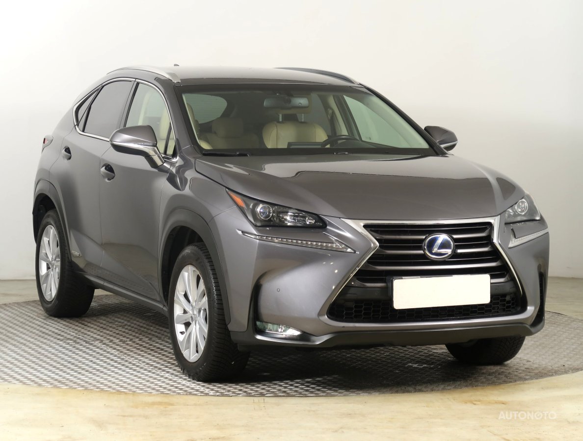 Lexus NX, 2017 - celkový pohled