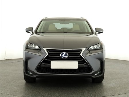 Lexus NX, 2015 - pohled č. 2