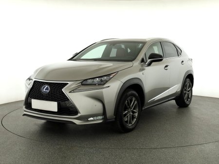 Lexus NX, 2015 - pohled č. 3