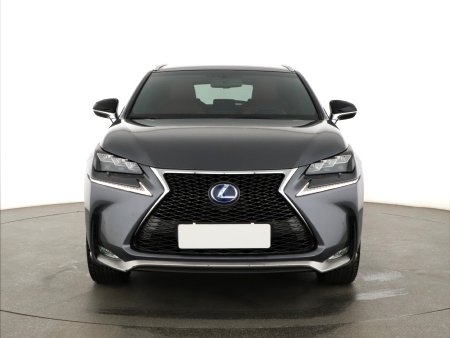 Lexus NX, 2016 - pohled č. 2