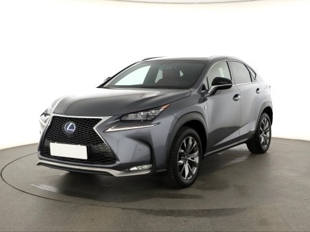 Lexus NX, 2016 - pohled č. 3
