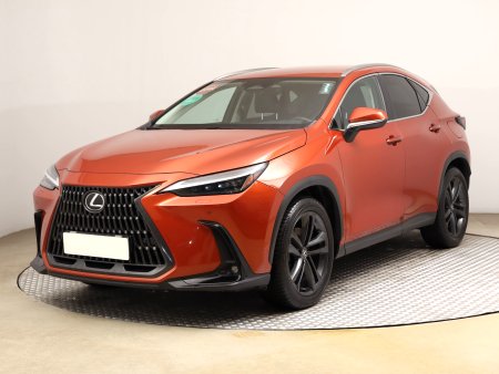 Lexus NX, 2023 - pohled č. 3