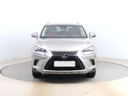 Lexus NX, 2018 - pohled č. 2