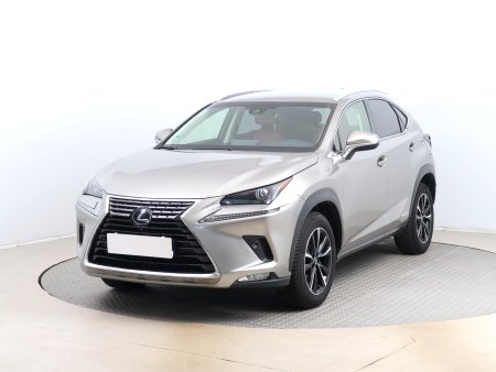 Lexus NX, 2018 - pohled č. 3