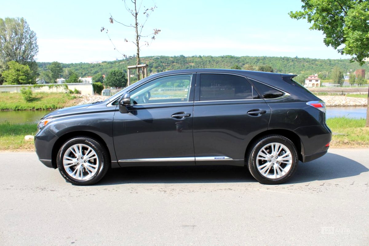 Lexus RX 450h, 2010 - pohled č. 3