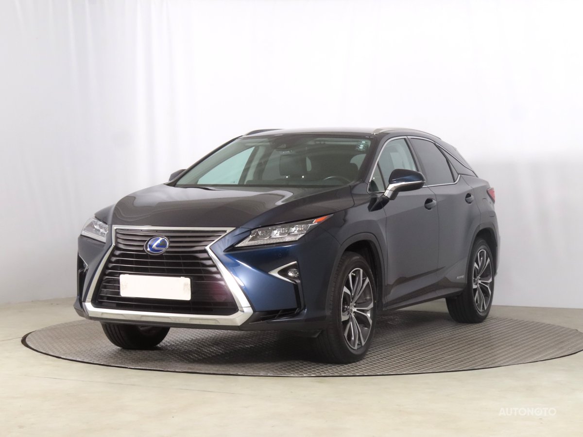 Lexus RX, 2018 - pohled č. 3