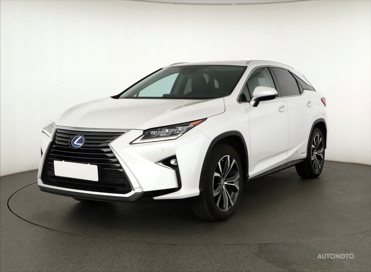 Lexus RX, 2017 - pohled č. 3