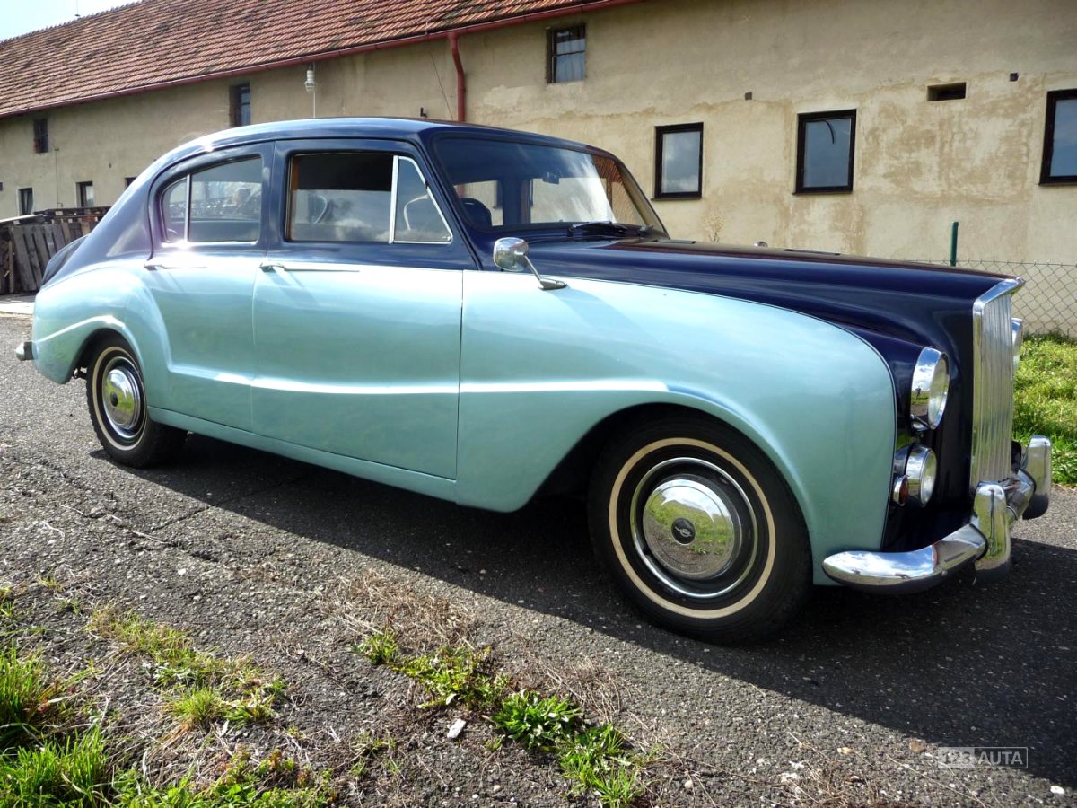 Leyland Austin Princess DS 7, 1958 - pohled č. 2