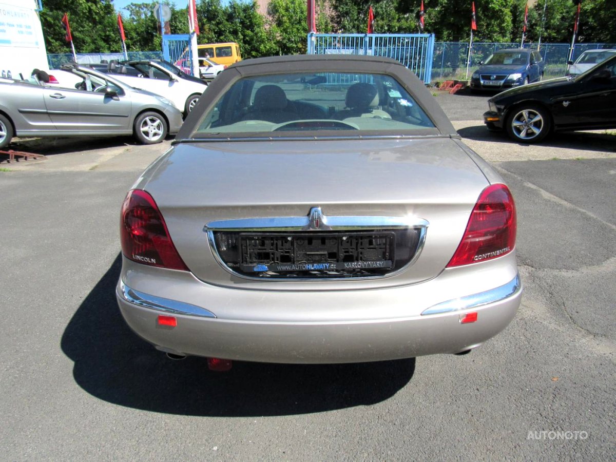 Lincoln Continental, 1999 - pohled č. 5