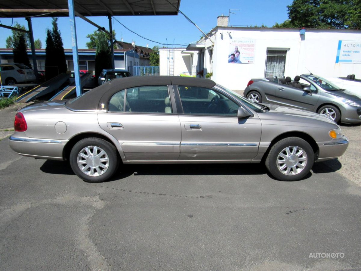 Lincoln Continental, 1999 - pohled č. 8