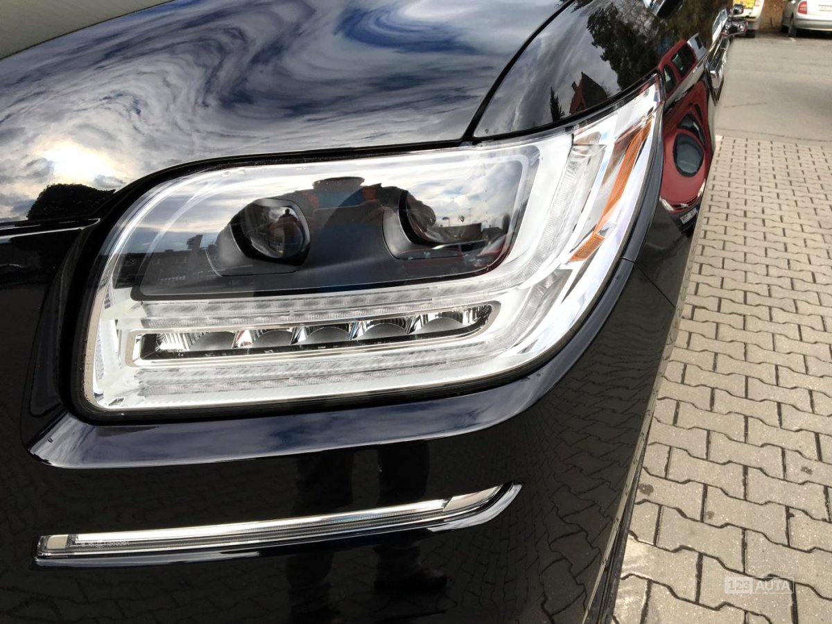 Lincoln Navigator, 2019 - pohled č. 9
