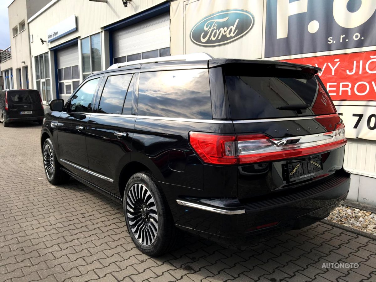 Lincoln Navigator, 2018 - pohled č. 2