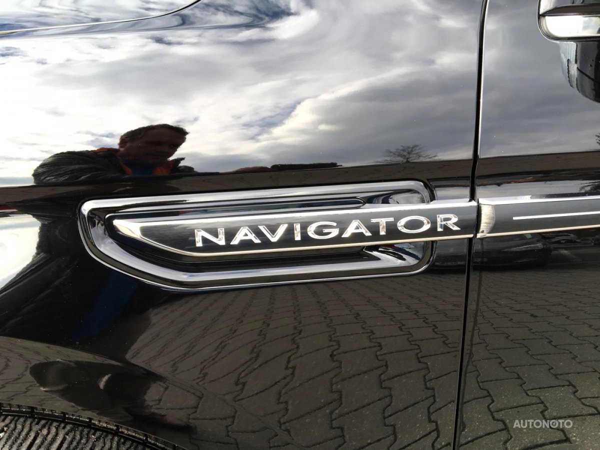 Lincoln Navigator, 2018 - pohled č. 6