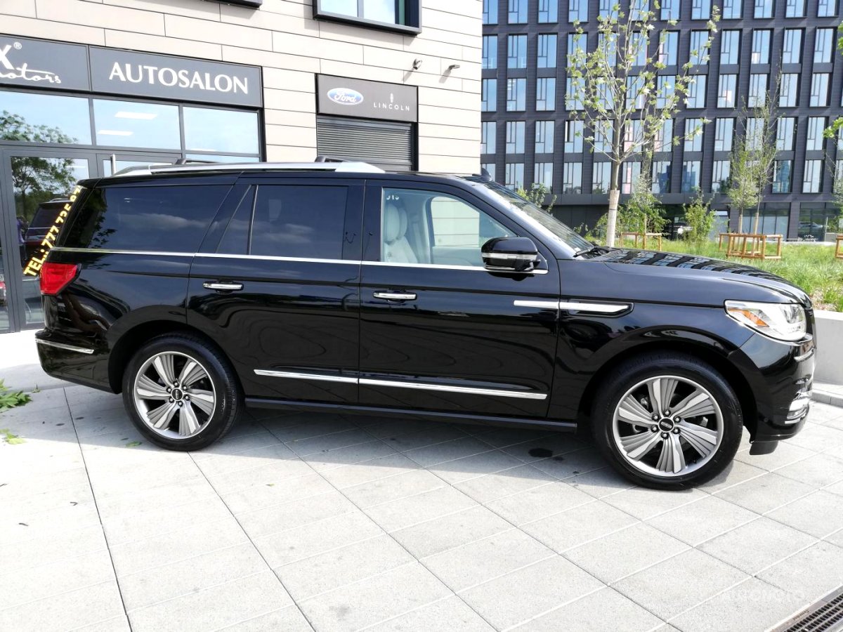 Lincoln Navigator, 2018 - pohled č. 2