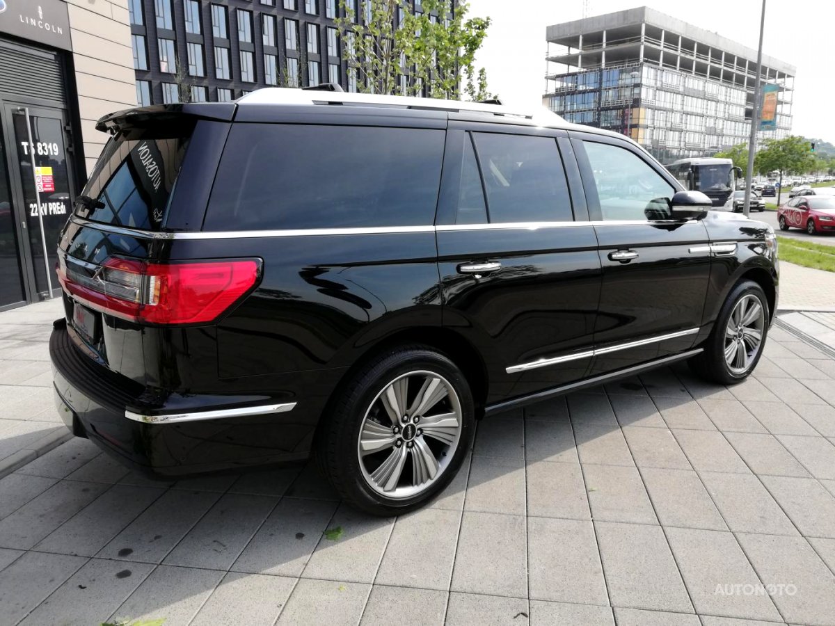 Lincoln Navigator, 2018 - pohled č. 3
