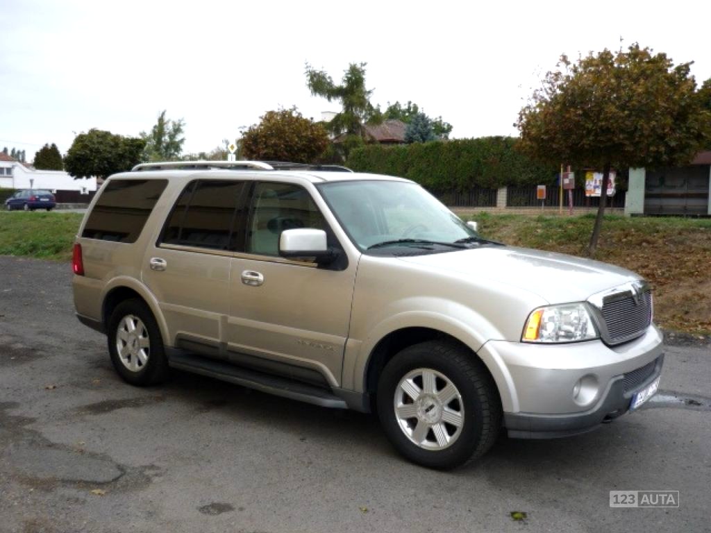 Lincoln Navigator, 2004 - celkový pohled