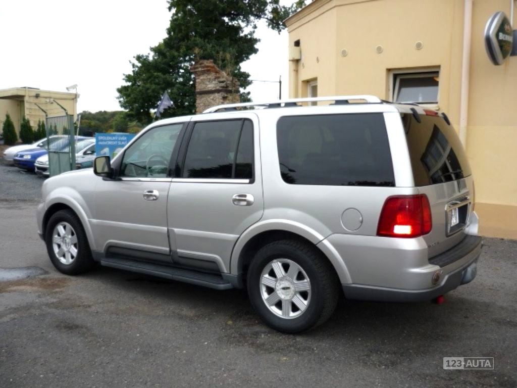Lincoln Navigator, 2004 - pohled č. 4