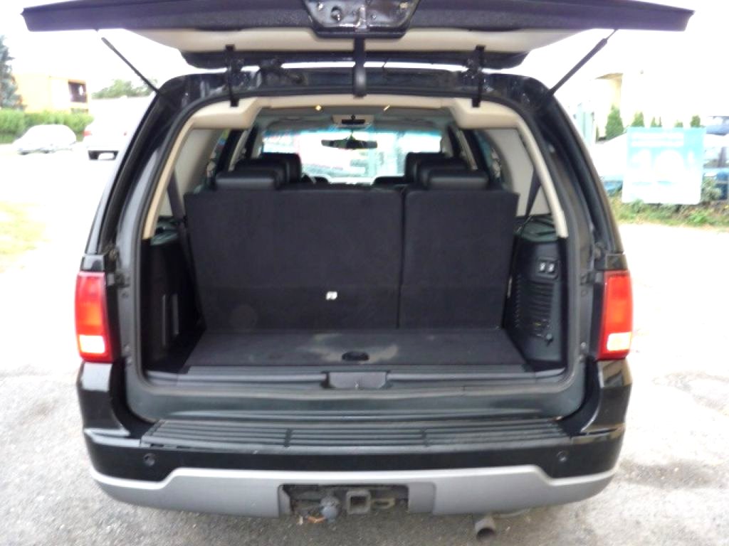 Lincoln Navigator, 2002 - pohled č. 13