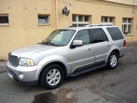 Lincoln Navigator, 2004 - pohled č. 3