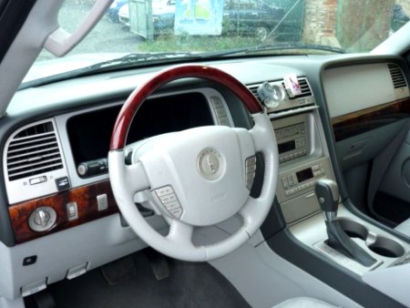 Lincoln Navigator, 2004 - pohled č. 9