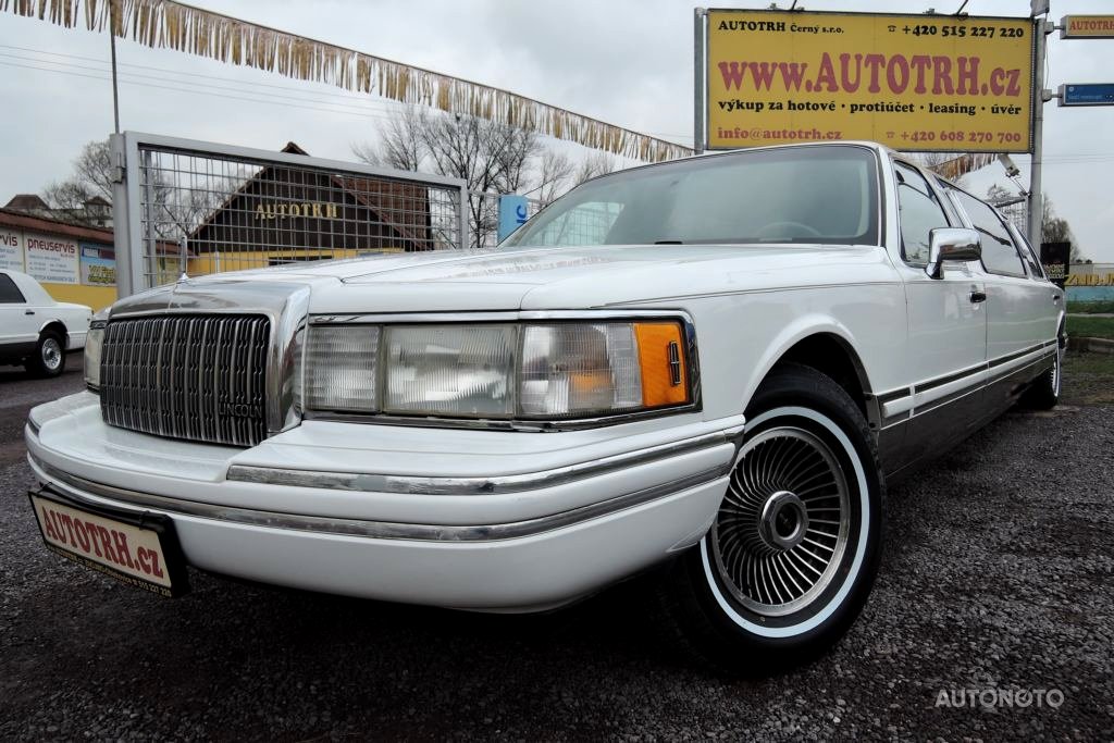 Lincoln Town Car, 1993 - celkový pohled