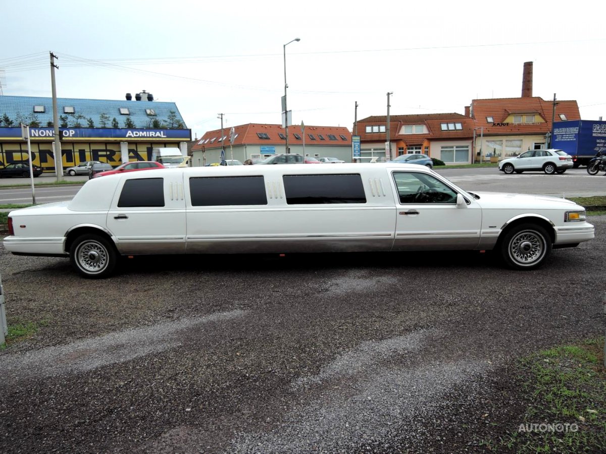 Lincoln Town Car, 1995 - pohled č. 5