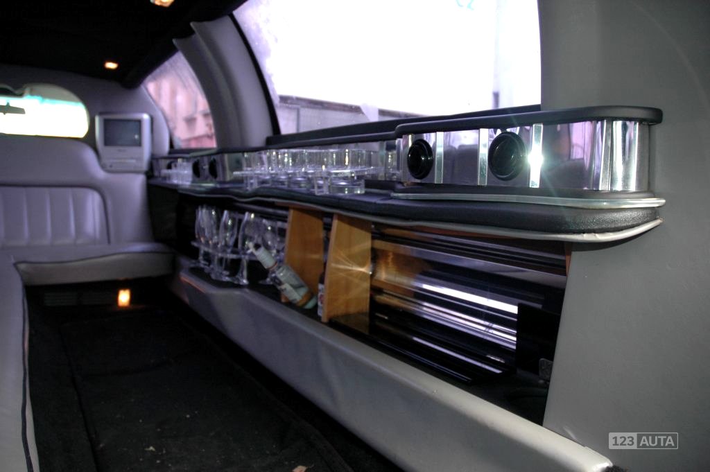 Lincoln Town Car, 1998 - pohled č. 22