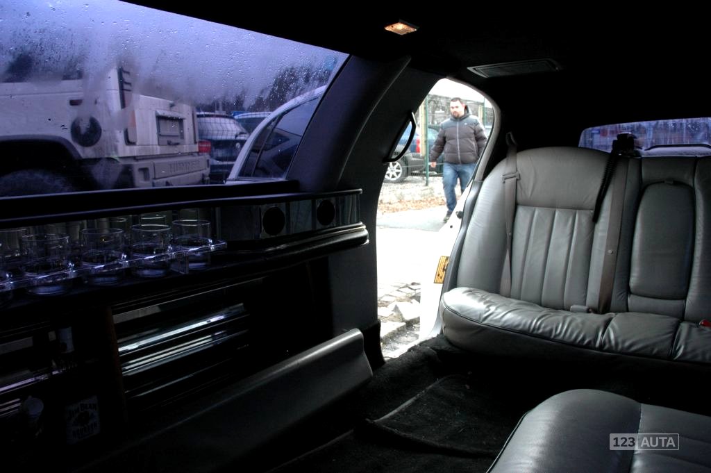 Lincoln Town Car, 1998 - pohled č. 25