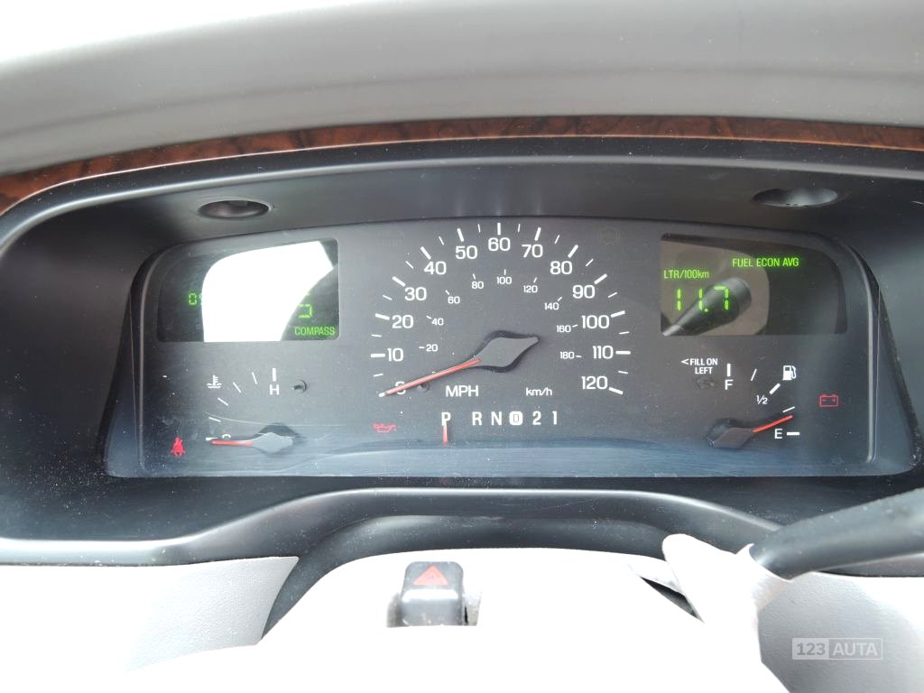 Lincoln Town Car, 1998 - pohled č. 19