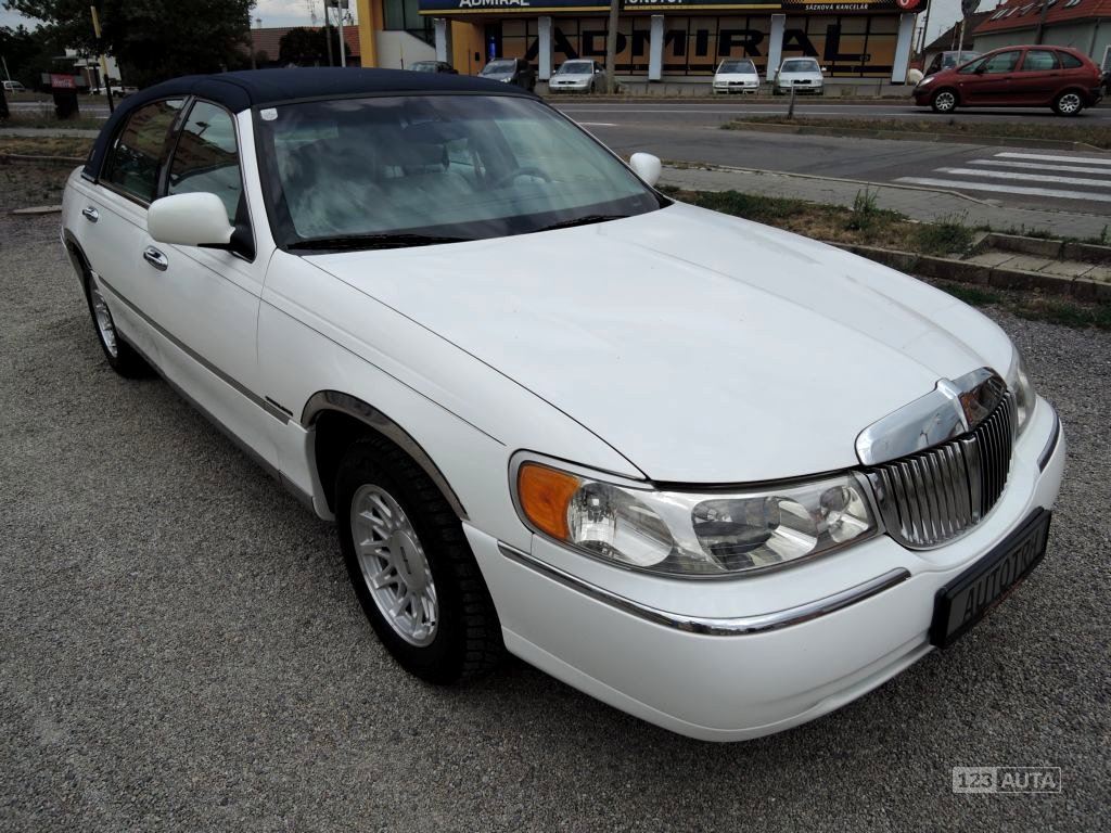 Lincoln Town Car, 1998 - pohled č. 2