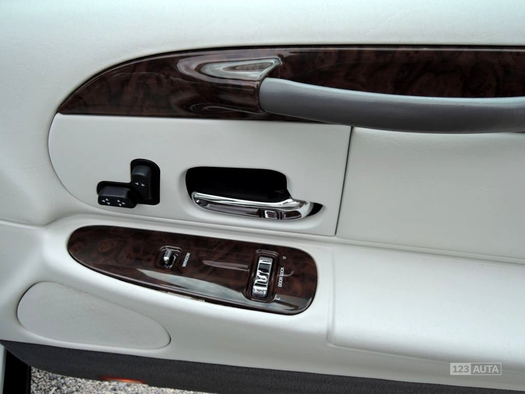 Lincoln Town Car, 1998 - pohled č. 27