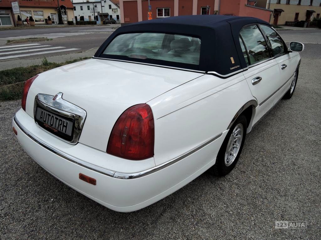 Lincoln Town Car, 1998 - pohled č. 6