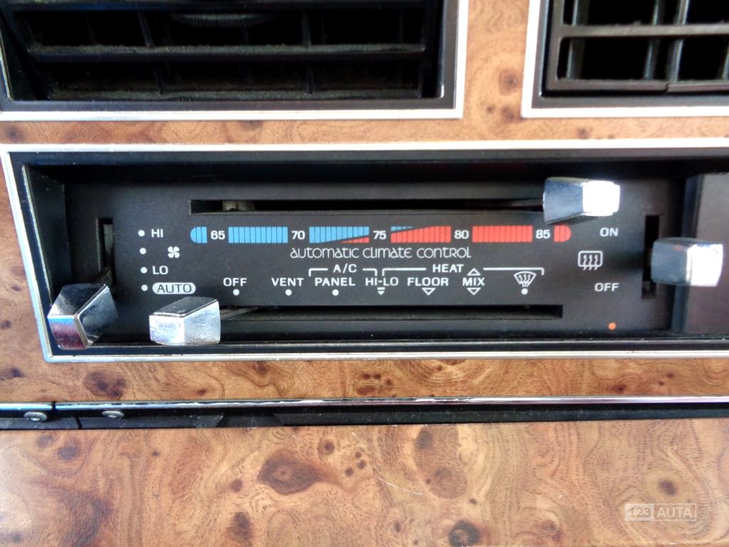 Lincoln Town Car, 1986 - pohled č. 24