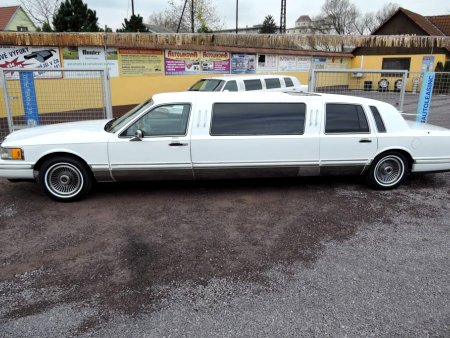 Lincoln Town Car, 1993 - pohled č. 4