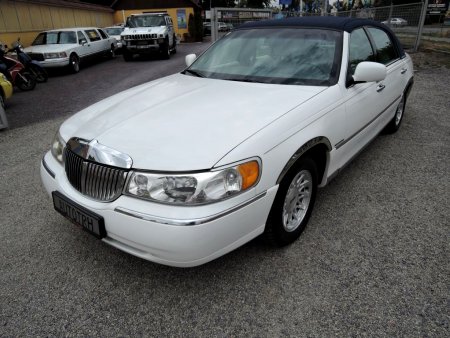 Lincoln Town Car, 1998 - pohled č. 3