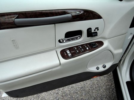 Lincoln Town Car, 1998 - pohled č. 10
