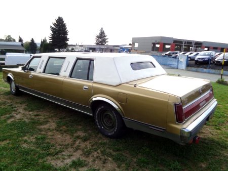 Lincoln Town Car, 1986 - pohled č. 6