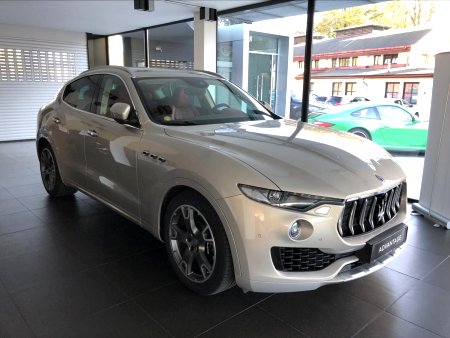 Maserati Levante, 2017 - pohled č. 3
