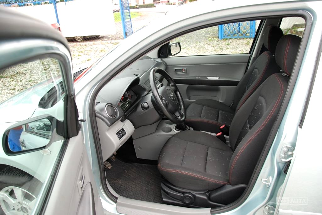 Mazda 2, 2004 - pohled č. 6