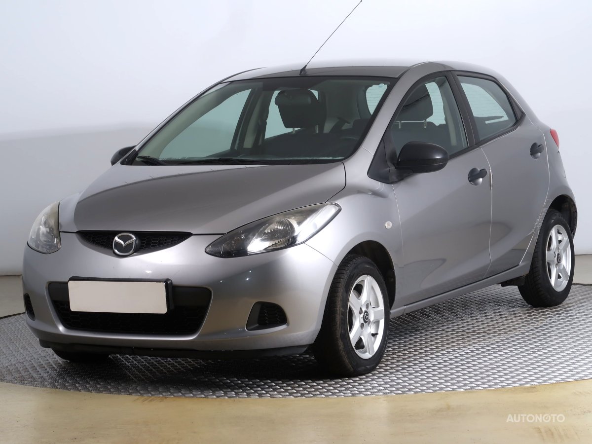 Mazda 2, 2010 - pohled č. 3