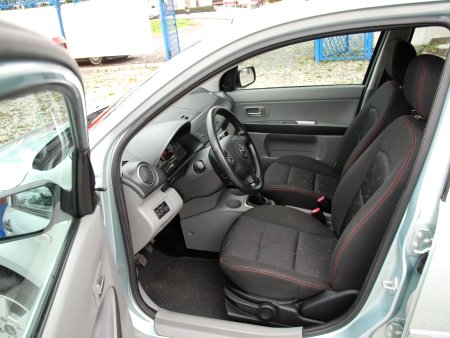 Mazda 2, 2004 - pohled č. 6