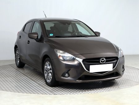 Mazda 2, 2015