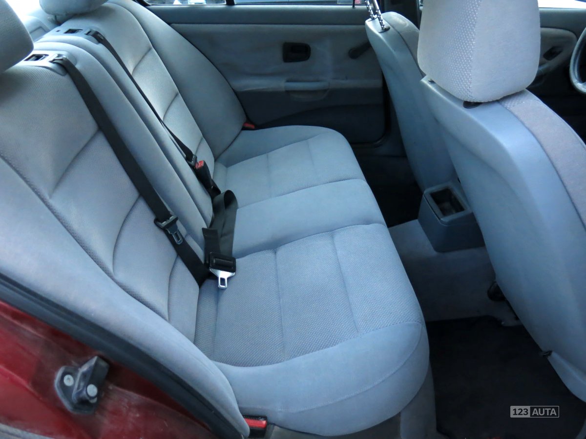 Mazda 3, 1995 - pohled č. 15