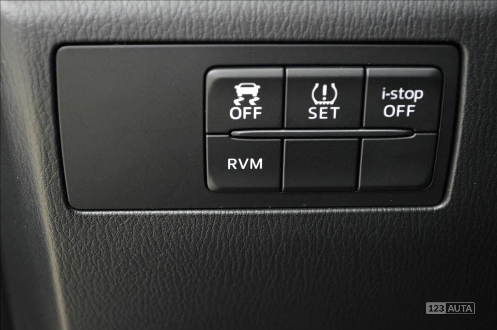 Mazda 3, 2015 - pohled č. 8