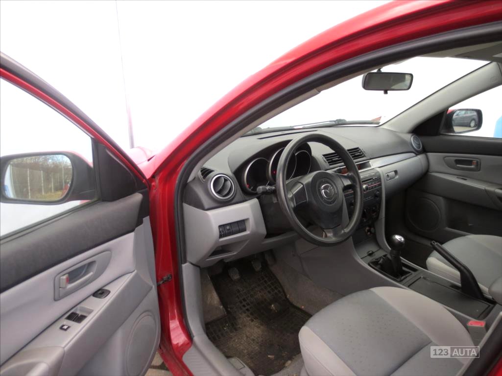 Mazda 3, 2005 - pohled č. 6