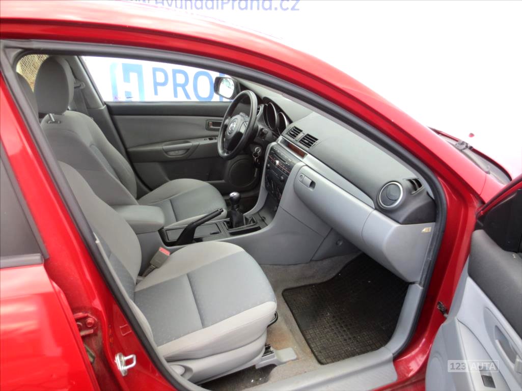 Mazda 3, 2005 - pohled č. 9