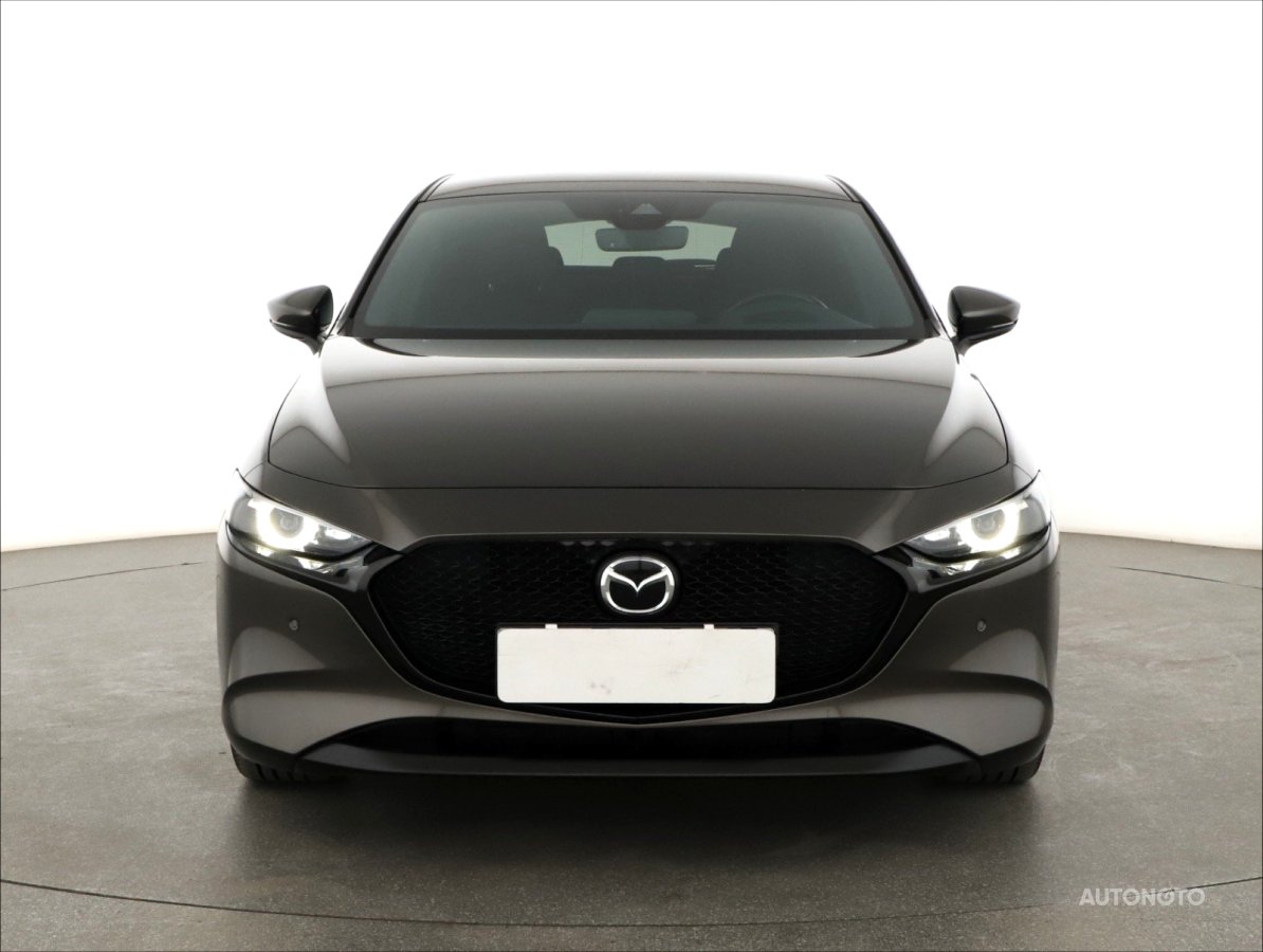 Mazda 3, 2021 - pohled č. 2